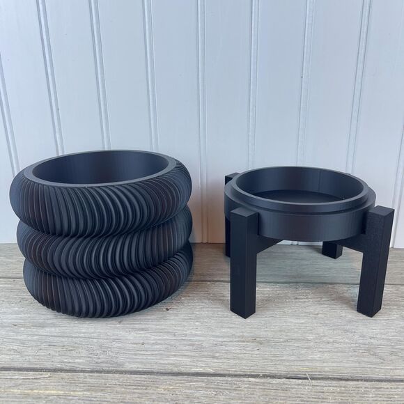 The Maro Planter Pot, Flower Pot, Indoor Planter w/ Drainage Holes - Picture 6 of 9